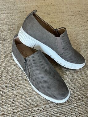 Naturalizer Soul Turner Taupe Slip On Shoe Size 10